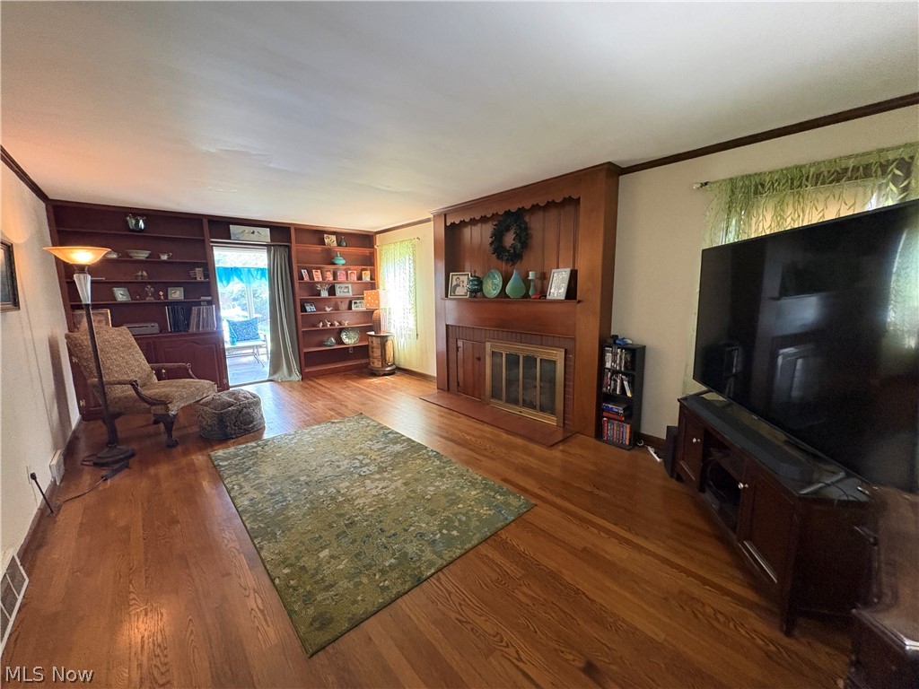 370 N Main Street Columbiana OH 44408