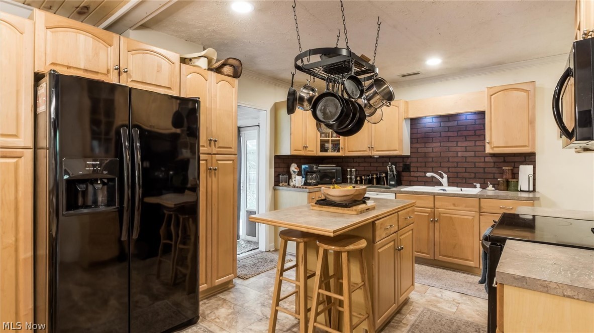 111 El Camino Drive Zanesville OH 43701