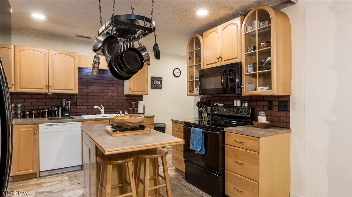 111 El Camino Drive Zanesville OH 43701
