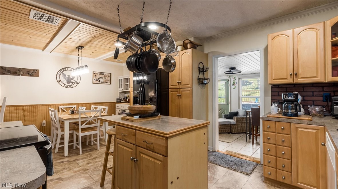 111 El Camino Drive Zanesville OH 43701