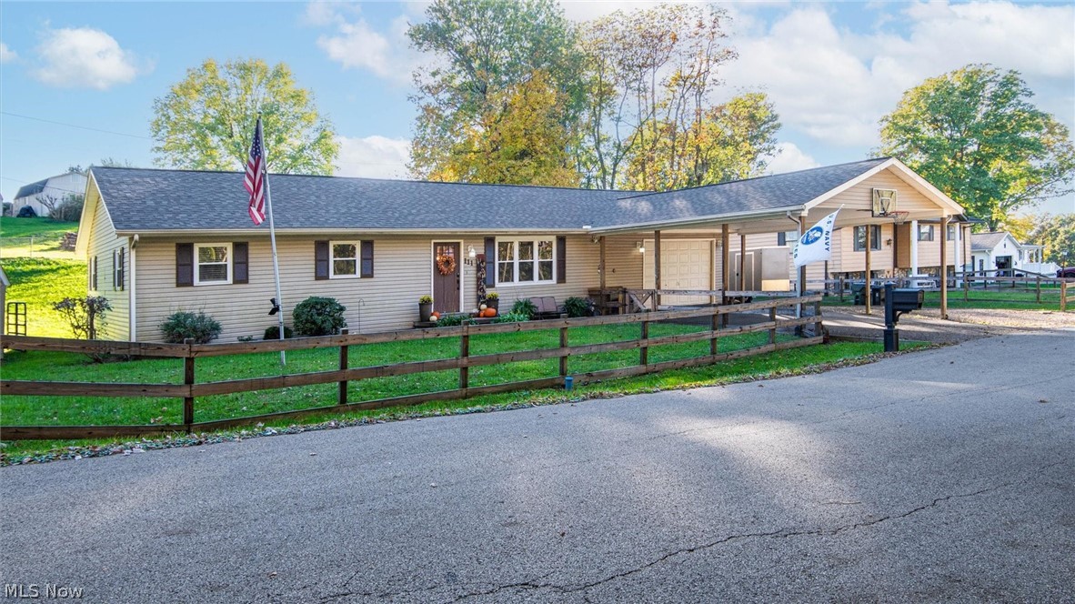 111 El Camino Drive Zanesville OH 43701