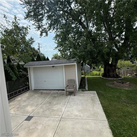 4111 Russell Avenue Parma OH 44134
