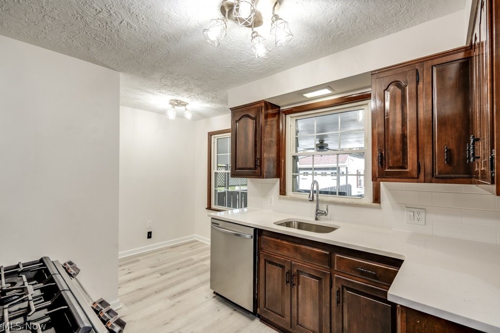 1547 Richmond Road Lyndhurst OH 44124