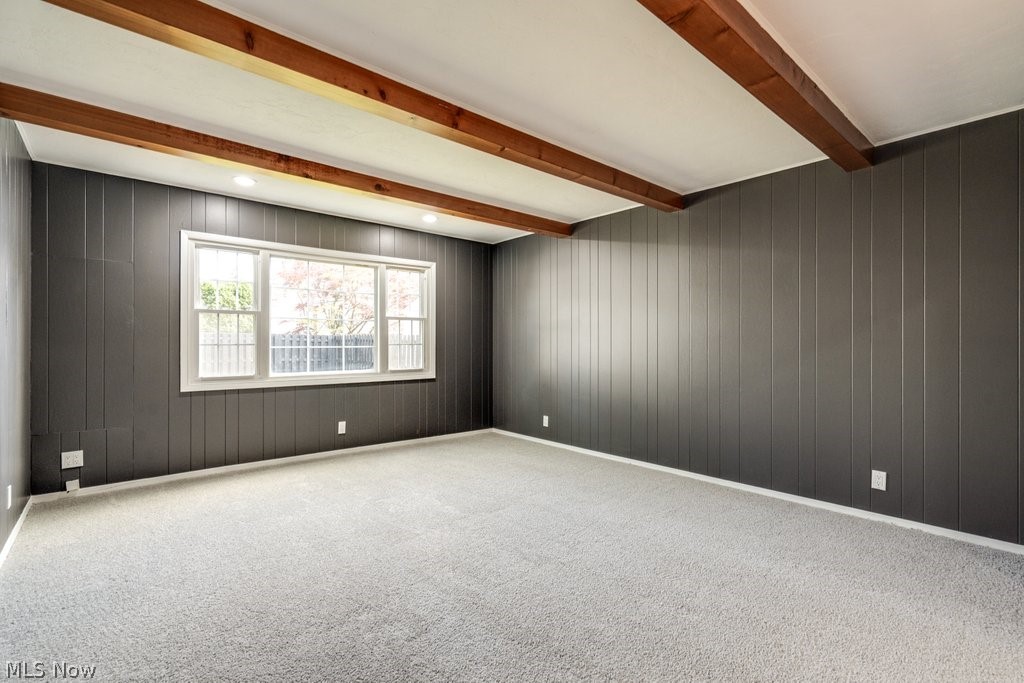 1547 Richmond Road Lyndhurst OH 44124
