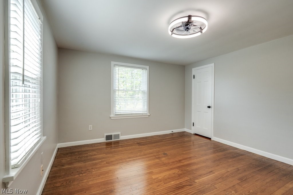 1547 Richmond Road Lyndhurst OH 44124