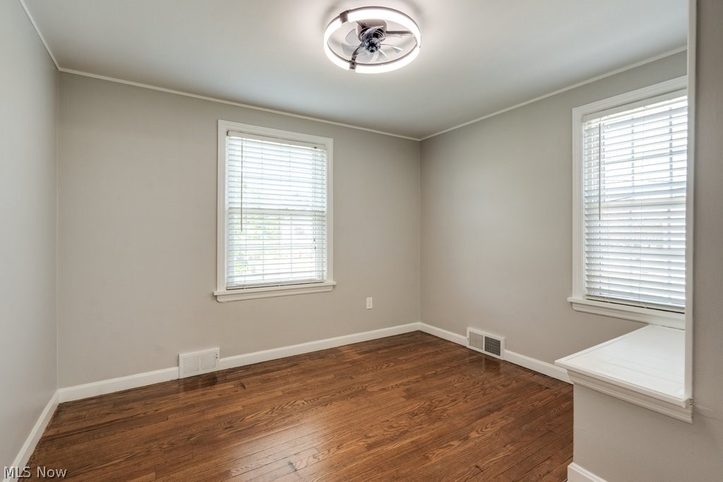 1547 Richmond Road Lyndhurst OH 44124