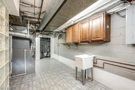 1547 Richmond Road Lyndhurst OH 44124