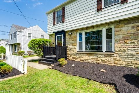 1547 Richmond Road Lyndhurst OH 44124