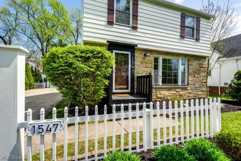 1547 Richmond Road Lyndhurst OH 44124