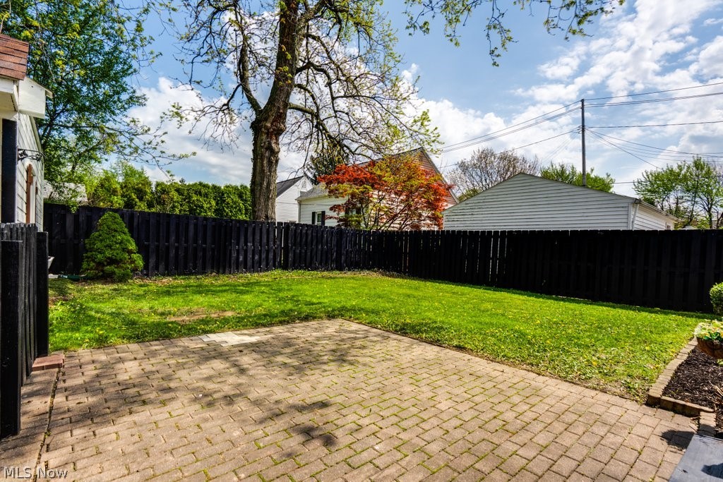 1547 Richmond Road Lyndhurst OH 44124