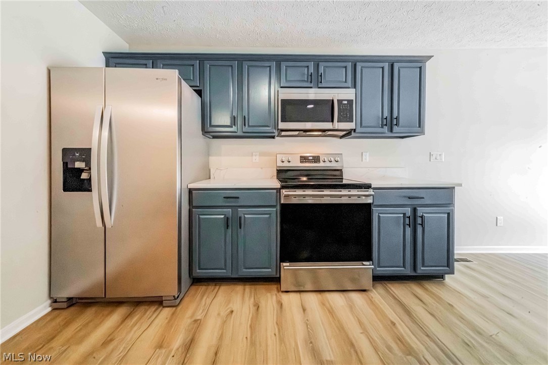 122 Haydens Arbor Elyria OH 44035