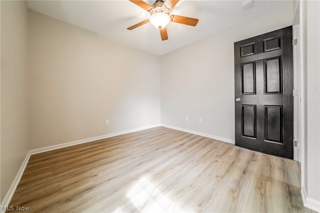 122 Haydens Arbor Elyria OH 44035