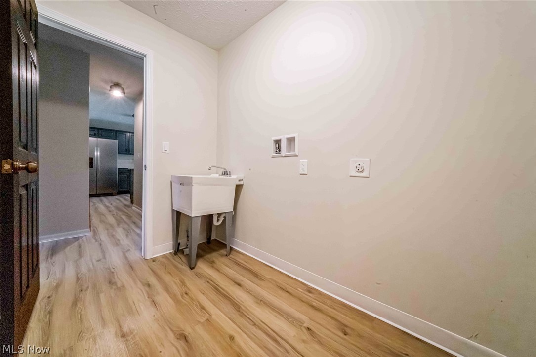 122 Haydens Arbor Elyria OH 44035