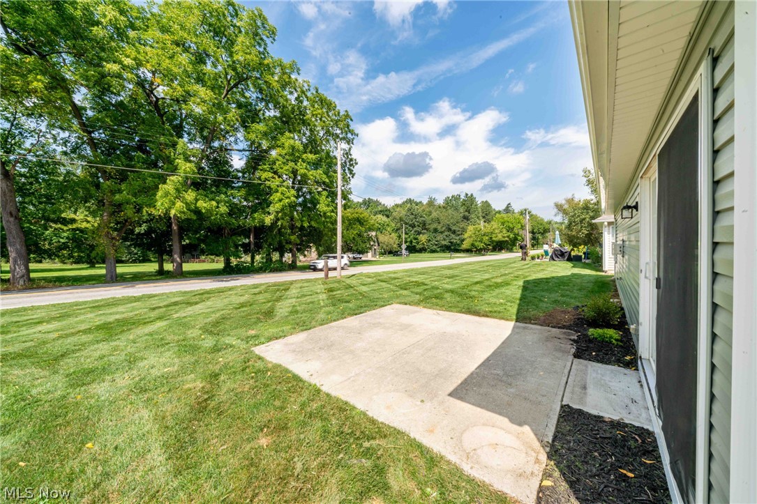 122 Haydens Arbor Elyria OH 44035
