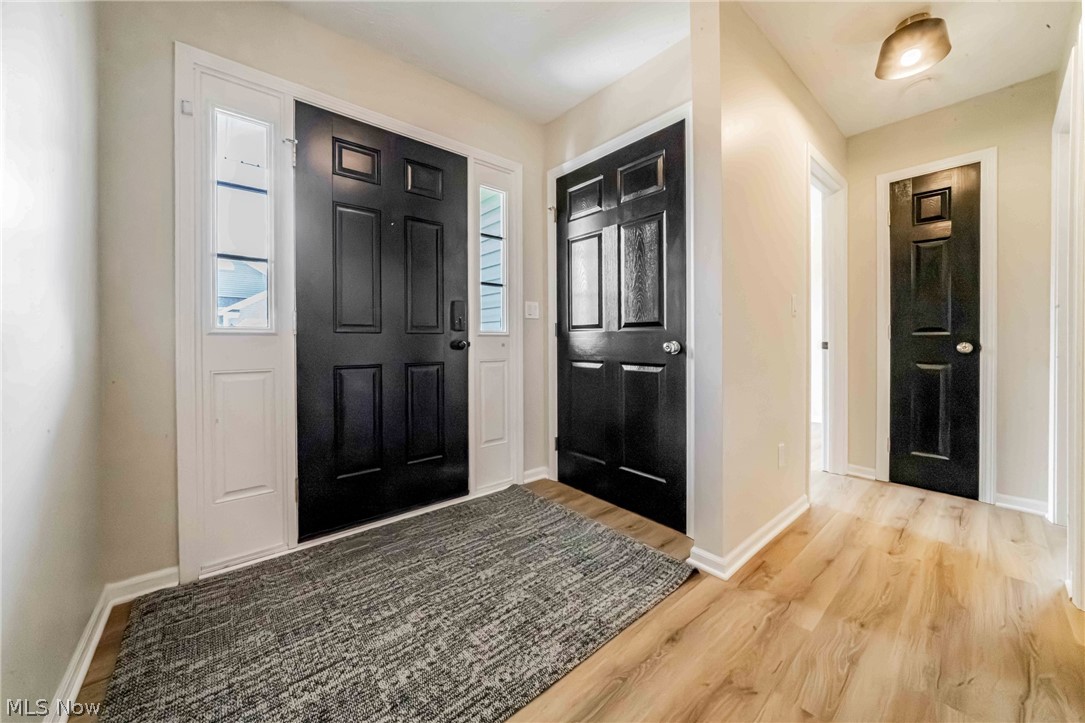 122 Haydens Arbor Elyria OH 44035