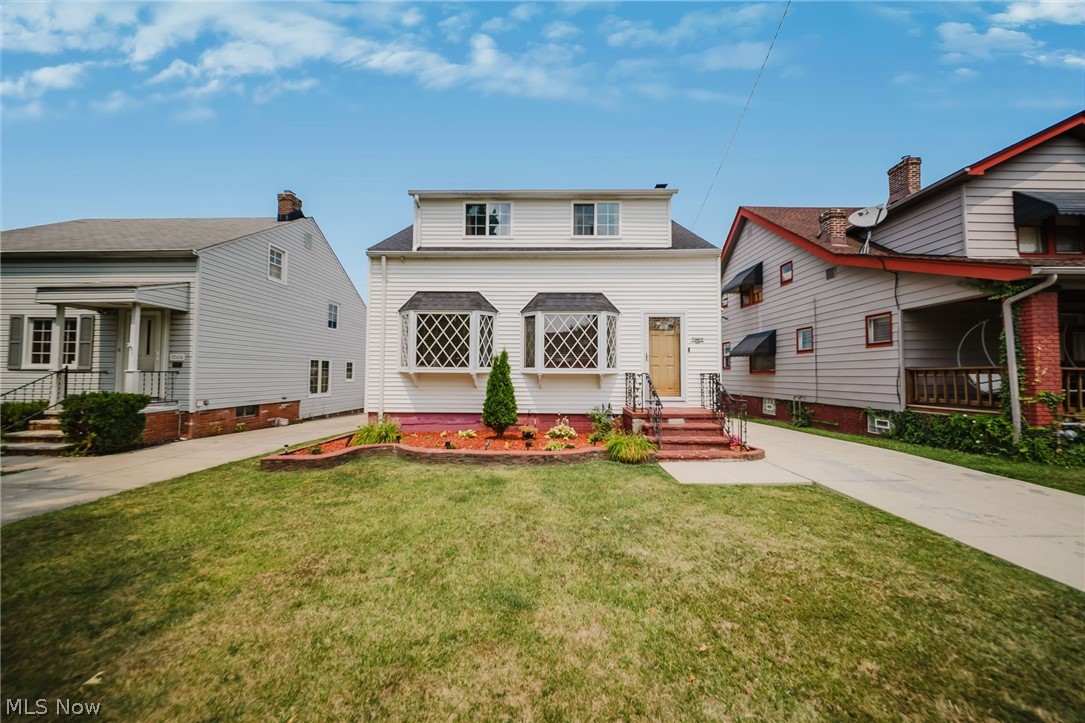 7002 Luelda Avenue Parma OH 44129