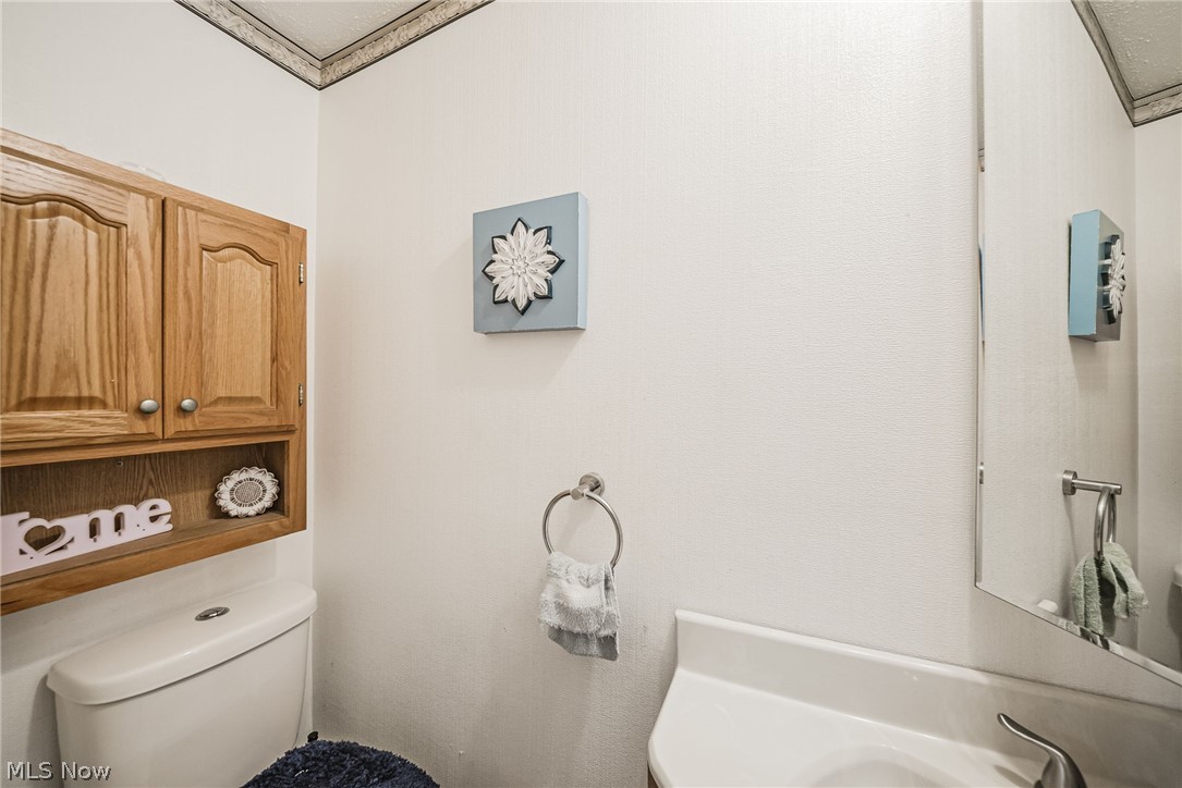 7002 Luelda Avenue Parma OH 44129