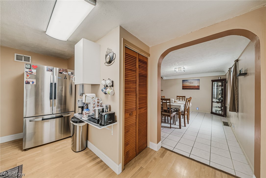 7002 Luelda Avenue Parma OH 44129