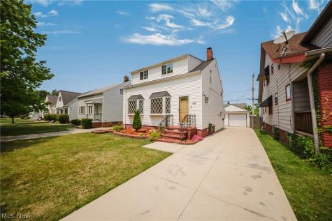 7002 Luelda Avenue Parma OH 44129