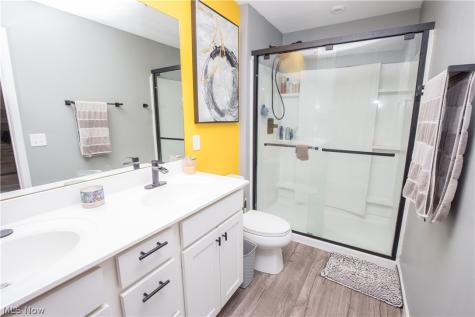 2671 Himelrigh Boulevard Barberton OH 44203
