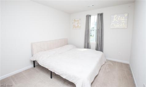 2671 Himelrigh Boulevard Barberton OH 44203
