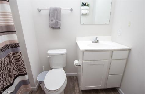 2671 Himelrigh Boulevard Barberton OH 44203