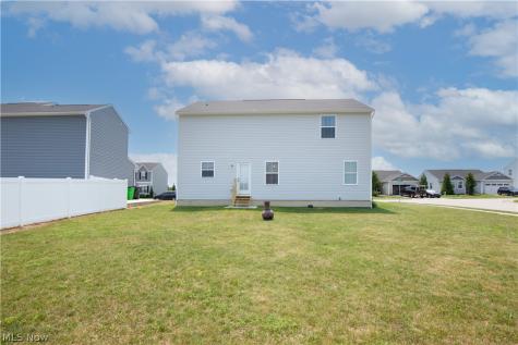 2671 Himelrigh Boulevard Barberton OH 44203
