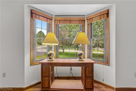 2411 Otterbin Street Louisville OH 44641