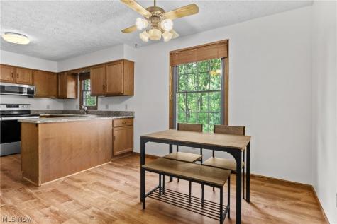 2411 Otterbin Street Louisville OH 44641