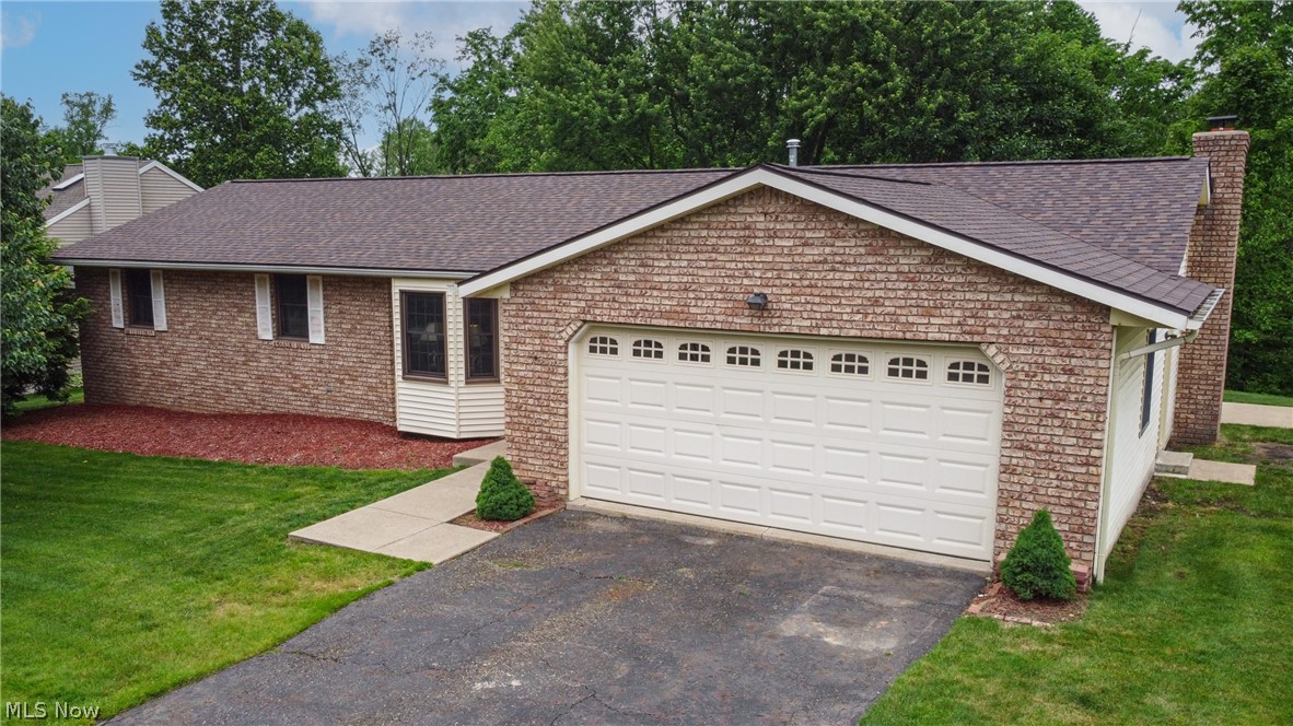 2411 Otterbin Street Louisville OH 44641