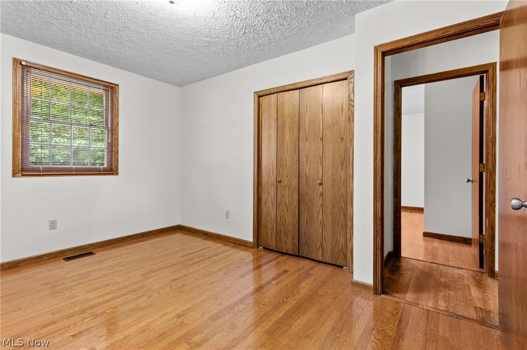 2411 Otterbin Street Louisville OH 44641