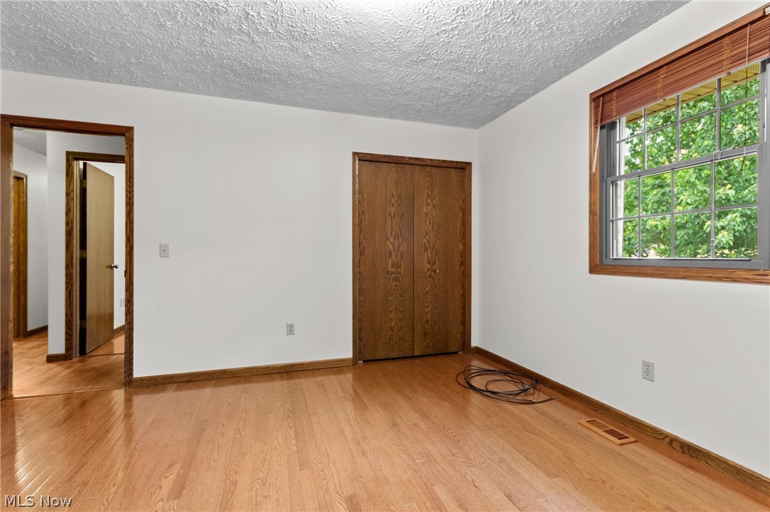 2411 Otterbin Street Louisville OH 44641