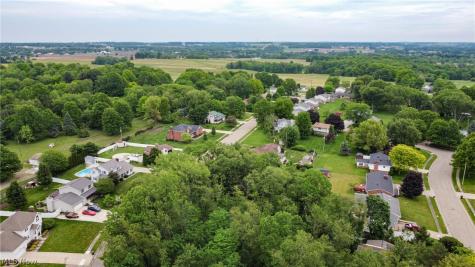 2411 Otterbin Street Louisville OH 44641