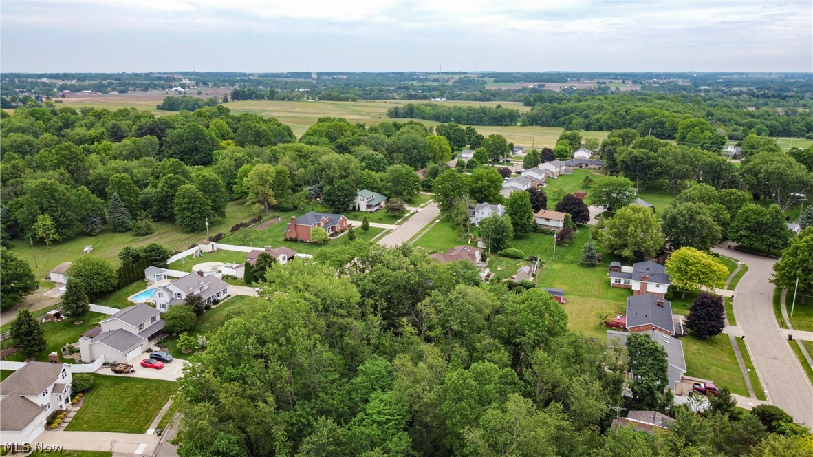 2411 Otterbin Street Louisville OH 44641
