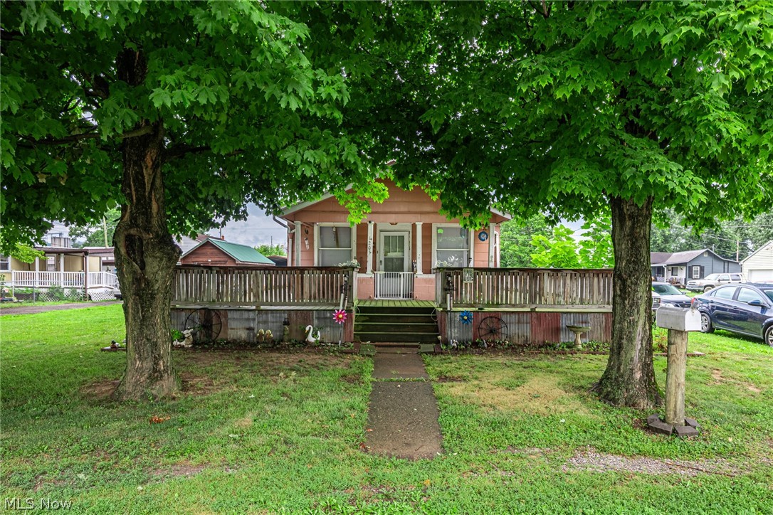 1203 Cemetery Drive Coshocton OH 43812