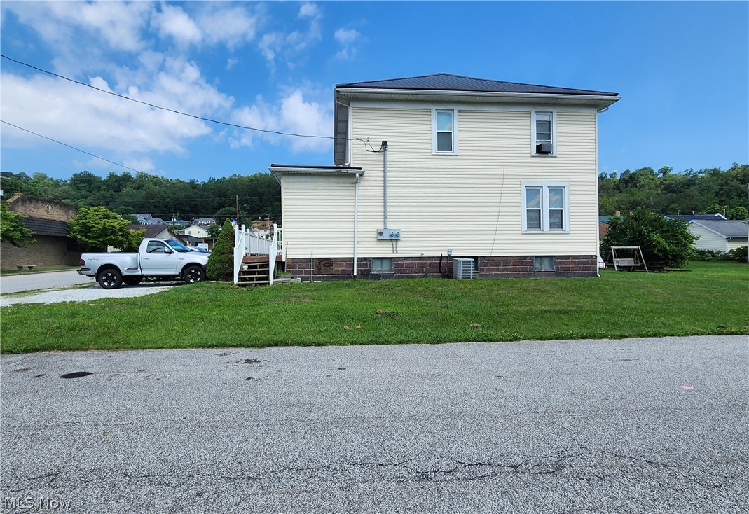 201 Ohio Street Brilliant OH 43913