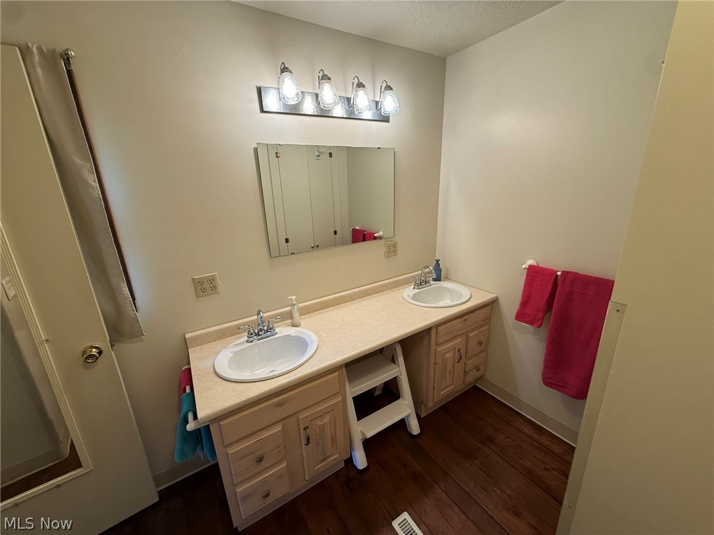 11140 Strasburg Bolivar Road NW Bolivar OH 44612
