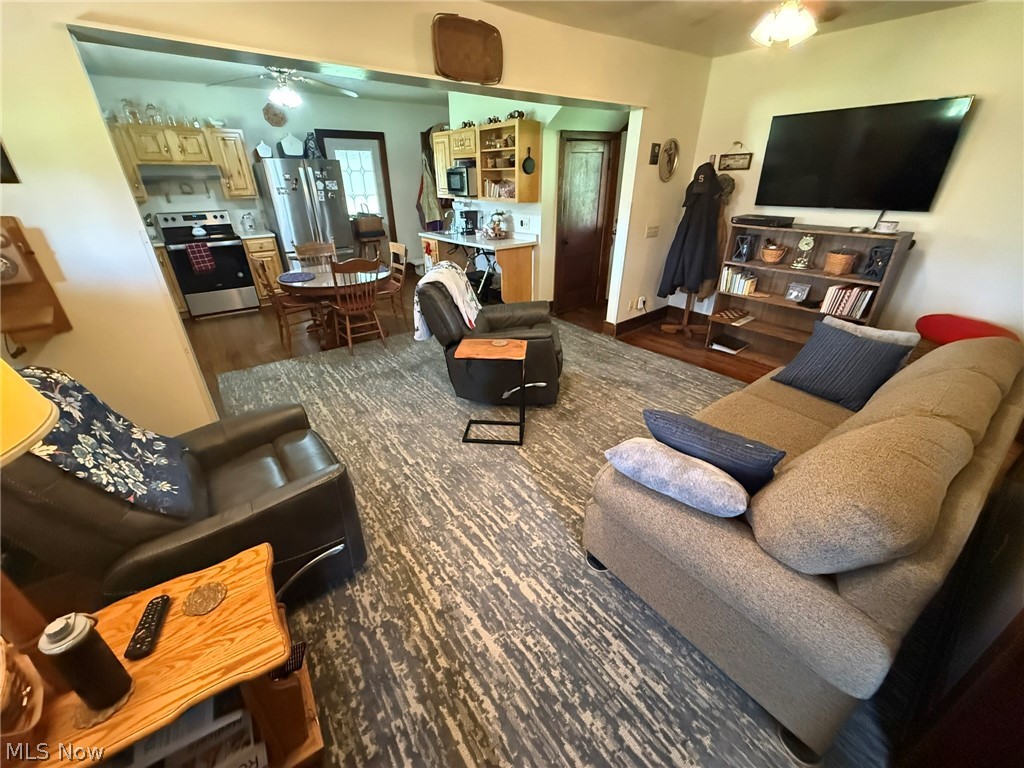 11140 Strasburg Bolivar Road NW Bolivar OH 44612