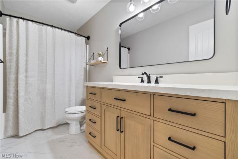13345 Williamsburg Avenue NW Uniontown OH 44685