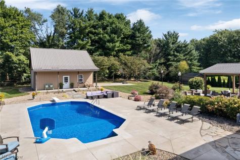 13345 Williamsburg Avenue NW Uniontown OH 44685