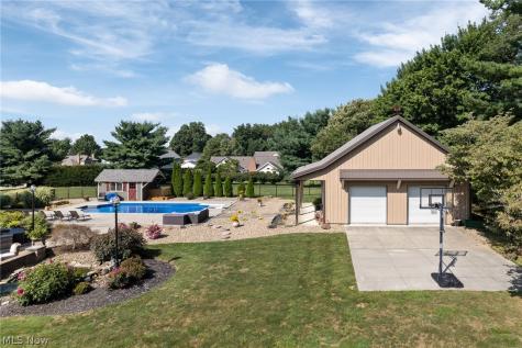 13345 Williamsburg Avenue NW Uniontown OH 44685