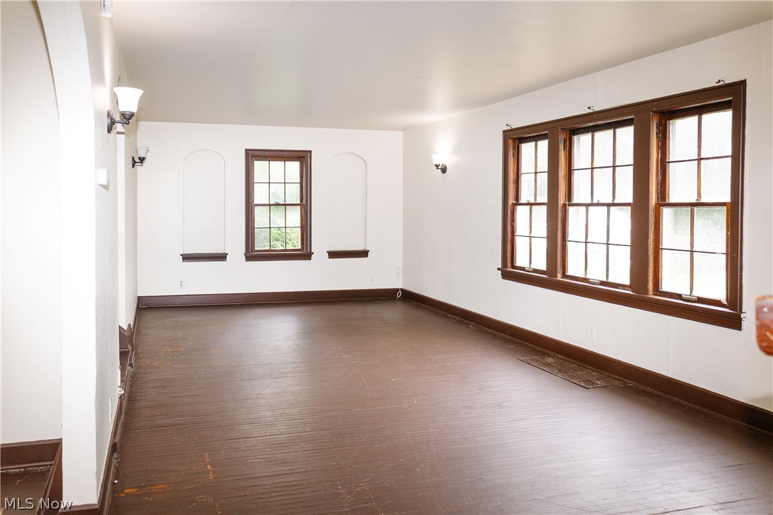 472 W 6th Street Mansfield OH 44903