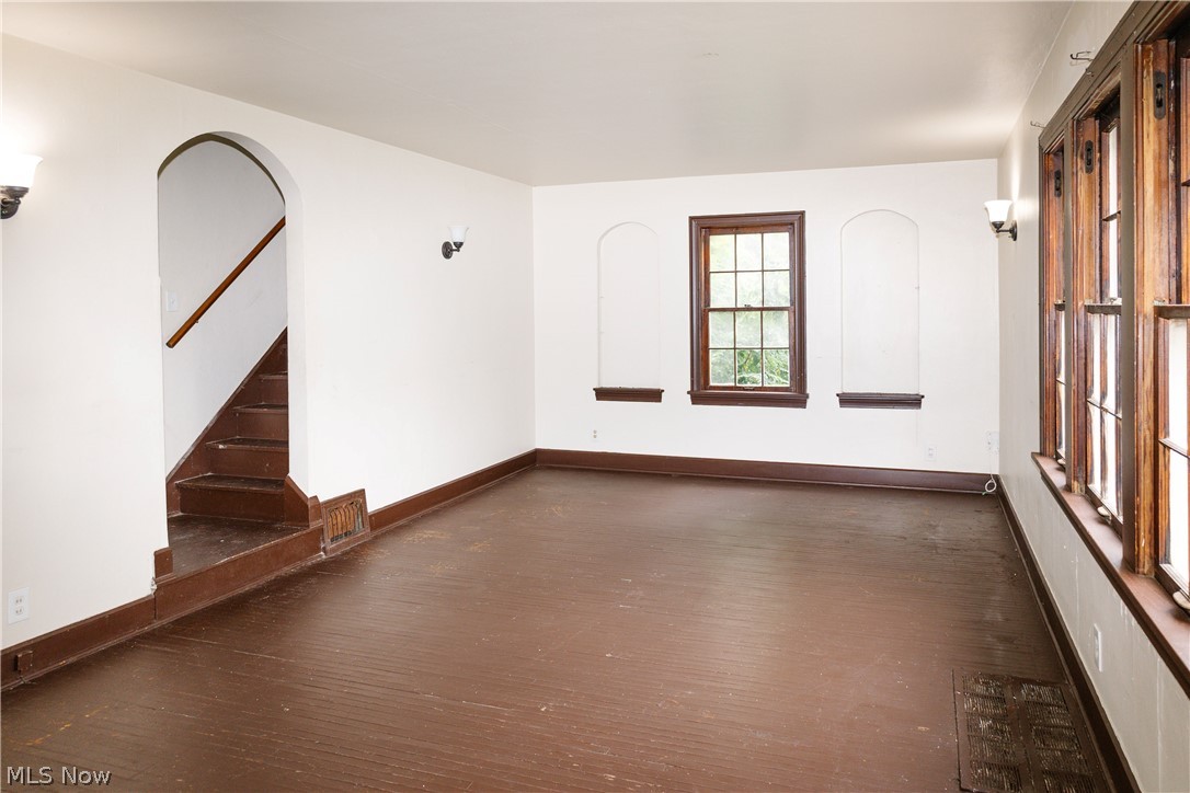 472 W 6th Street Mansfield OH 44903