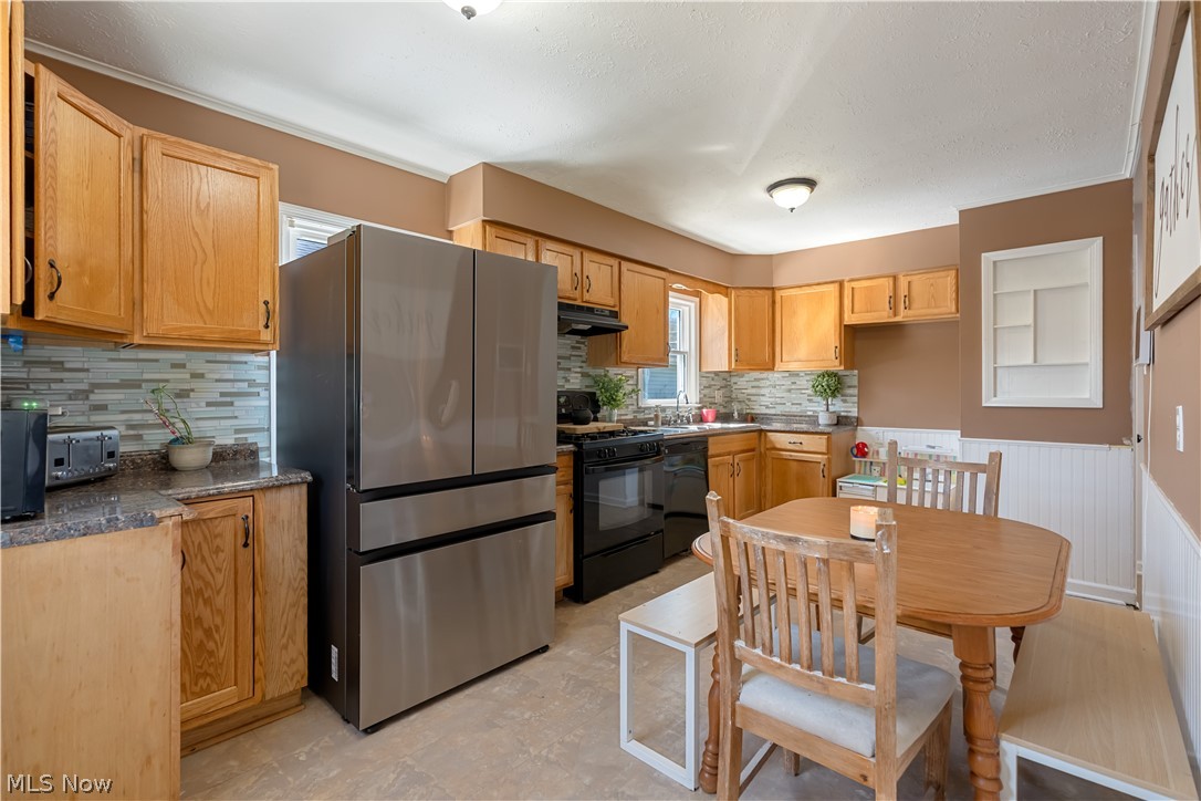 559 Essex Street Akron OH 44306