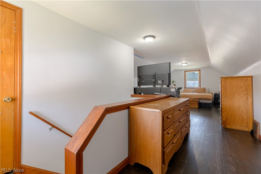 559 Essex Street Akron OH 44306