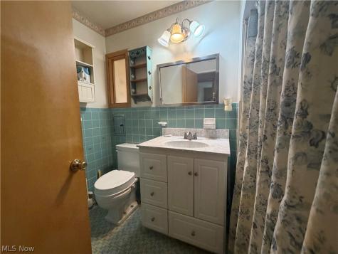 7170 Oakwood Road Parma OH 44130