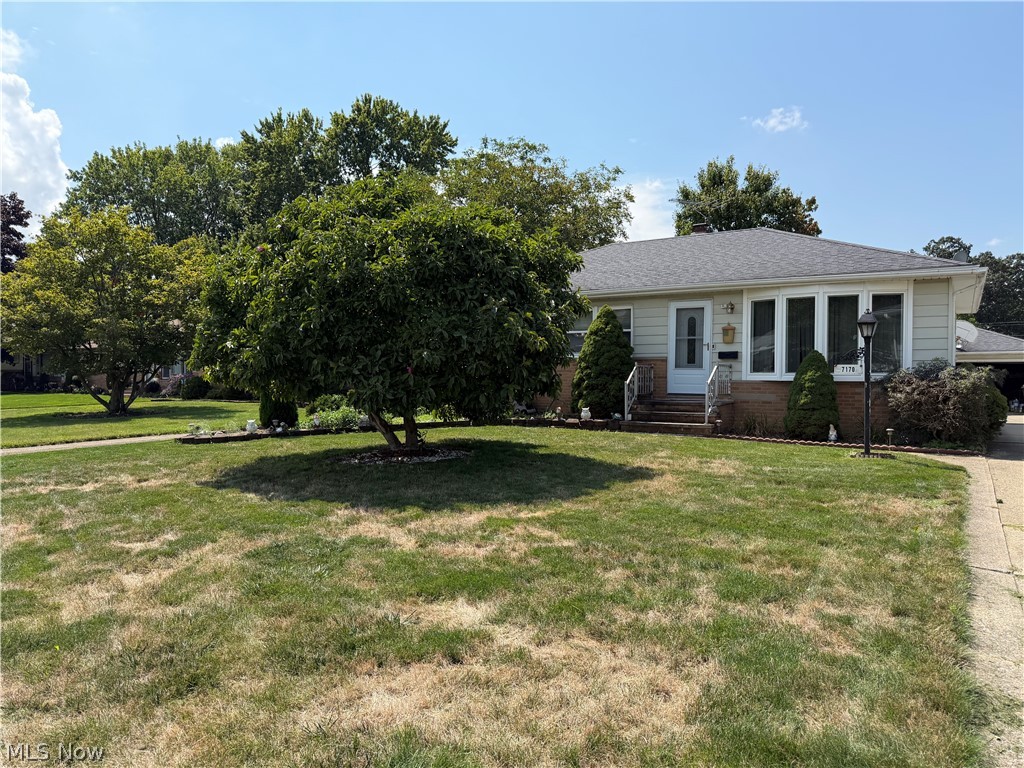 7170 Oakwood Road Parma OH 44130