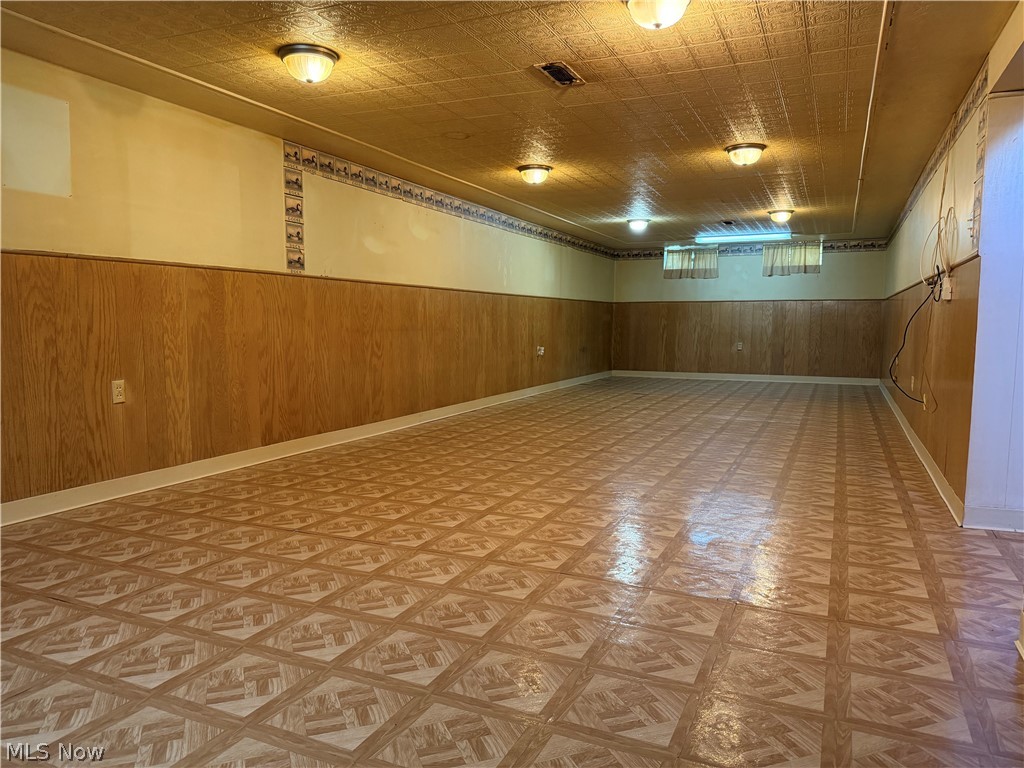 7170 Oakwood Road Parma OH 44130