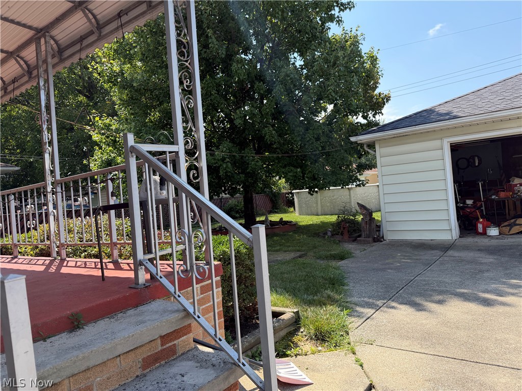 7170 Oakwood Road Parma OH 44130