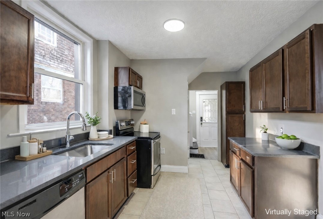 561 Melrose Street Akron OH 44305